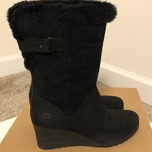 UGG Wedged Edelina winter boots